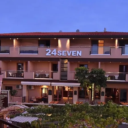 Hotel 24 Seven